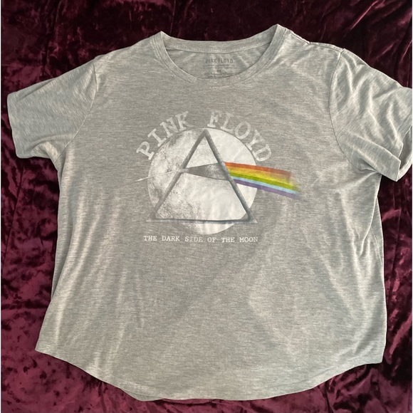 Pink Floyd Tops - Women’s Pink Floyd concert tshirt size 2XL
